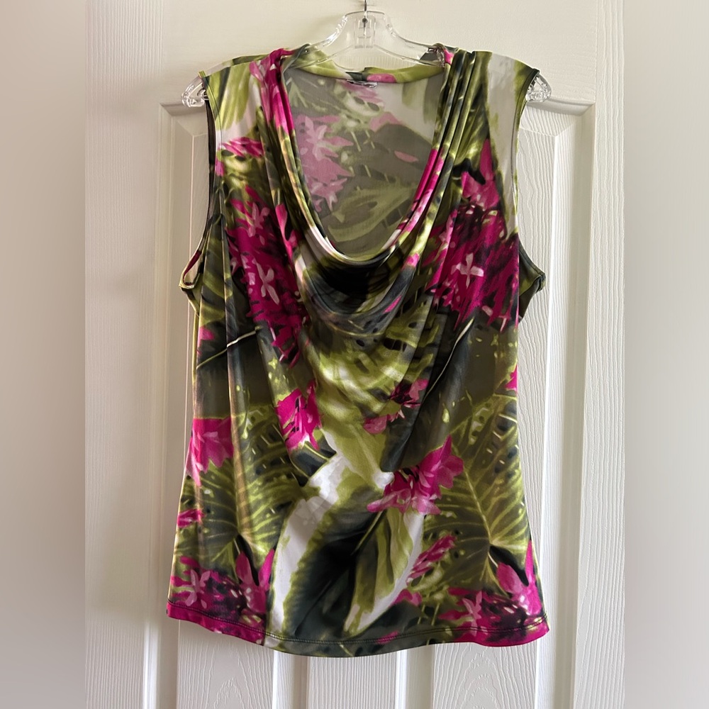 Sleeveless tropical cowl neck tank top  🌴